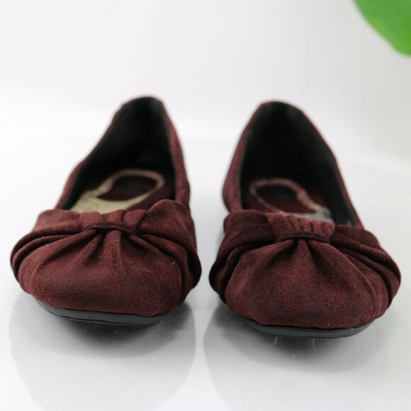 Born Womens Adele Ballet Flat Size 7.5 Burgundy Suede Knot Bow Slip On Shoe - Picture 3 of 12